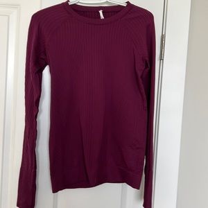 Lululemon run top